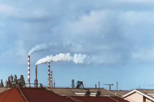 Unia Europejska rozważa przedłużenie bezpłatnych uprawnień ETS 2026