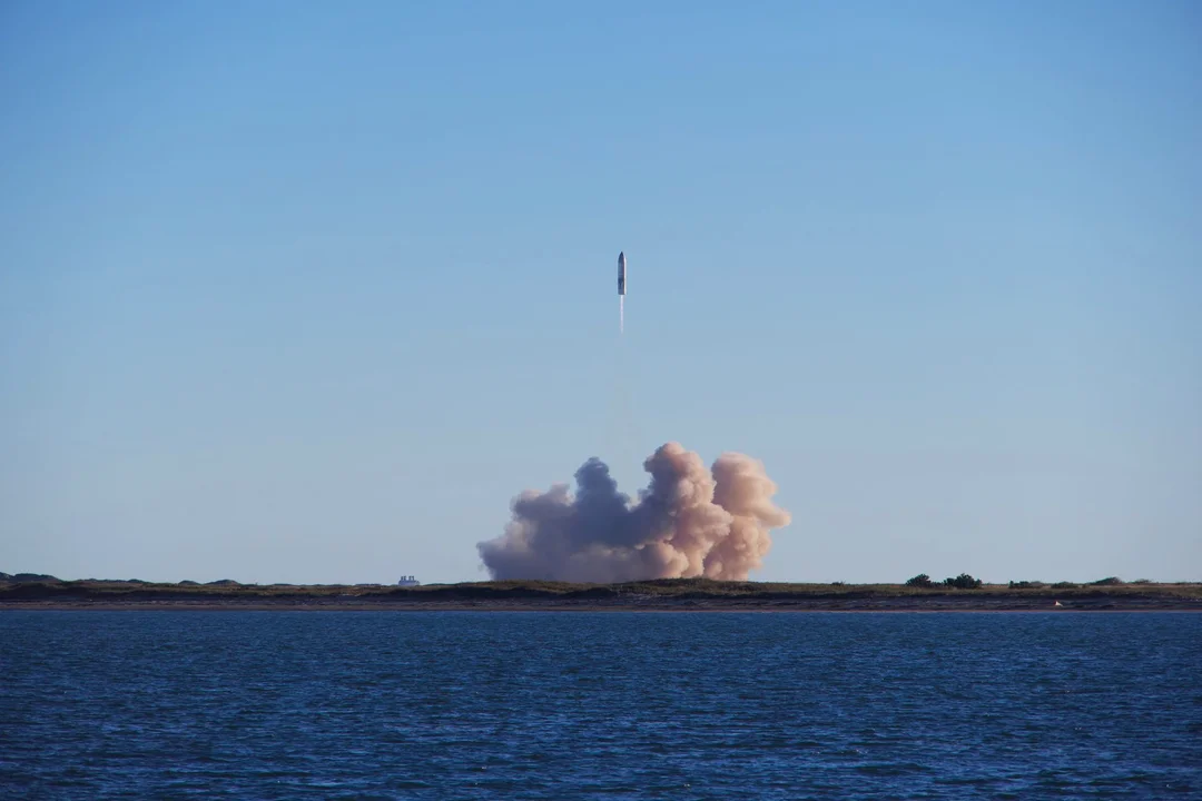 SpaceX IPO 2026: 75 mld USD z emisji, wycena 1,8 bln USD