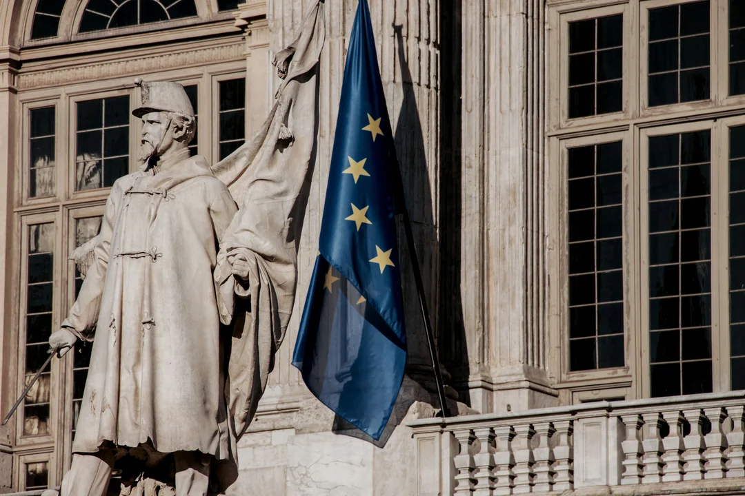 Cloud and AI Development Act wchodzi w życie. Firmy w UE czekają nowe wymogi.