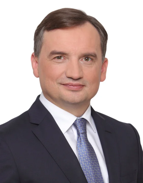 Sąd Okręgowy w Warszawie utrzymał areszt Ziobry. Otwiera to drogę do ENA