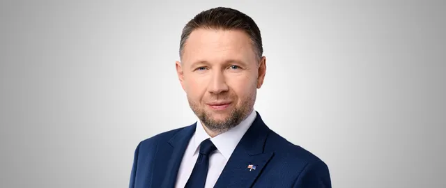Policja zatrzymała sprawców pobicia w Poznaniu. Agresja wobec obrońcy Ukraińca