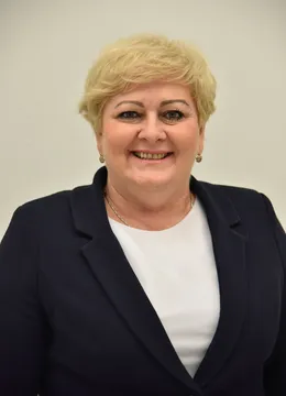 Posłanka Pępek omija kolejkę do lekarza. Rzecznik rządu zapowiada wyjaśnienia