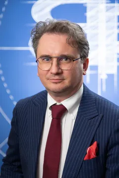 Afera NCBR. Wyłudzono miliony złotych, zarzuty dla pięciu osób