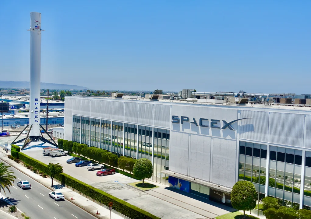 SpaceX notuje zmienność po debiucie. Rynek IPO studzi euforię