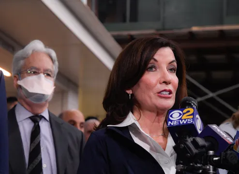 Nowy Jork wstrzymuje centra danych. Gubernator Hochul wprowadza moratorium